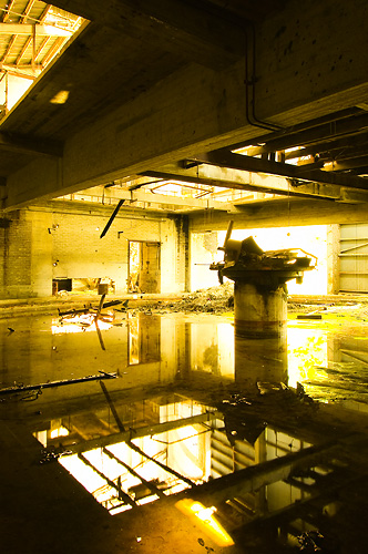 Silt storage hall
